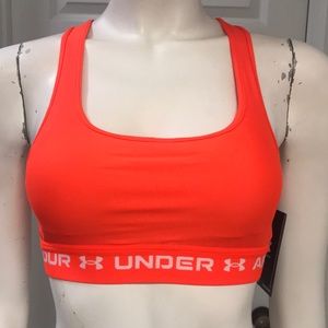 Under Armour Athletic/Athleisure Sports Bra, NWT!